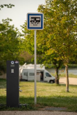 Borne pour camping-car © Miguel SANCHEZ-MARTIN