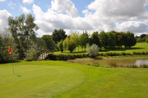 GOLFGERMIGNY © © GOLFGERMIGNY