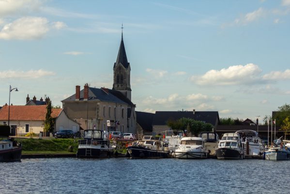 Marseilles-les-Aubigny (1 sur 22) © Loire en Berry