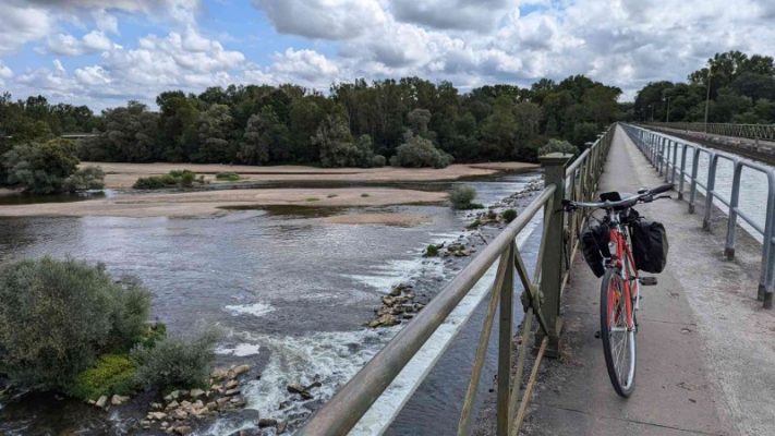 Pont canal du Guétin © Vélo Touk-Touk