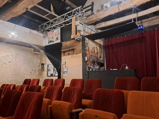 Salle de spectacle Le Luisant © L'Atelier Val d'Aubois