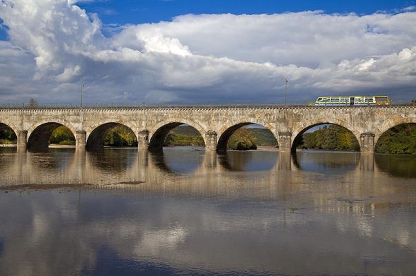 Croisiere déjeuner © © des-rives.com